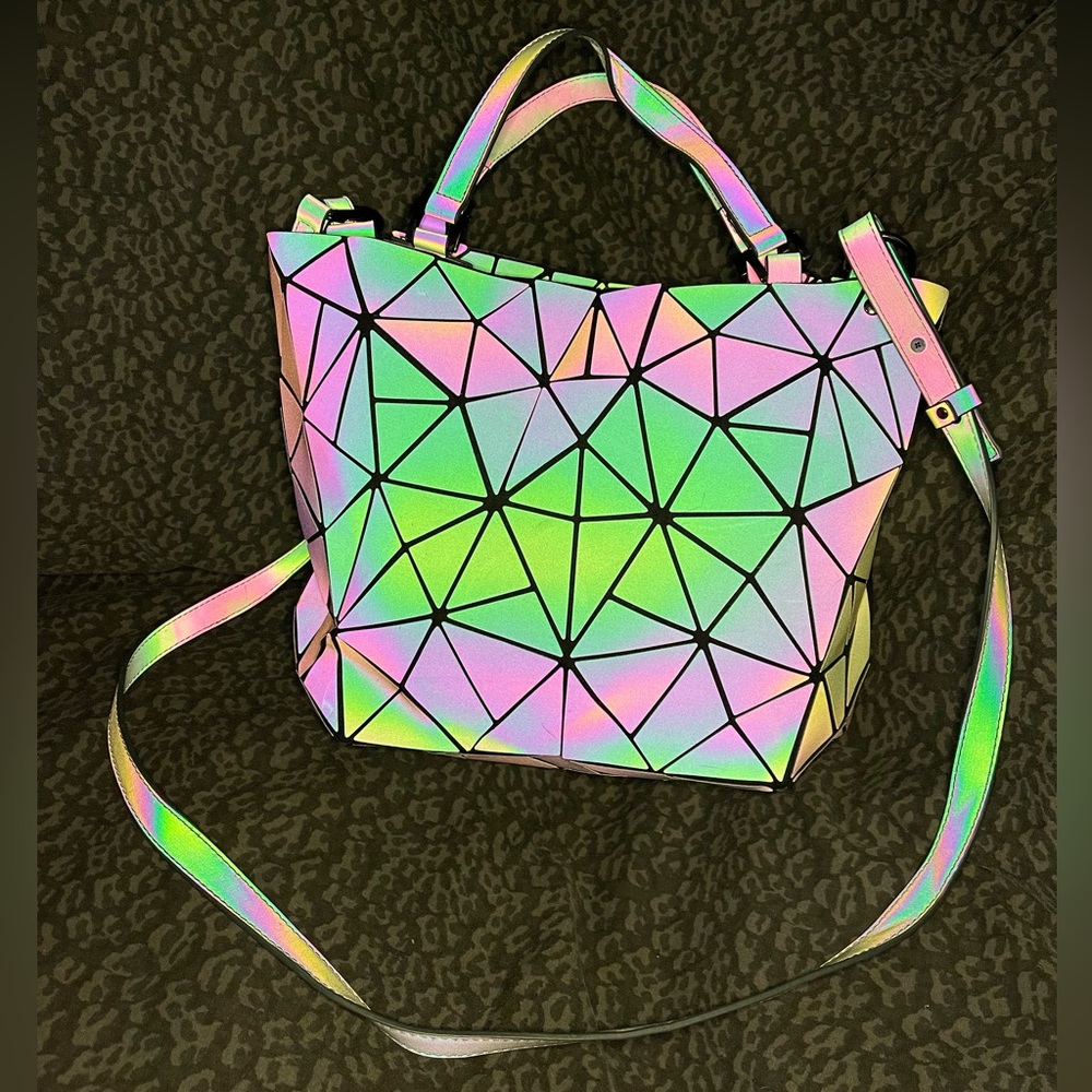HotOne Geometric Luminous Purse